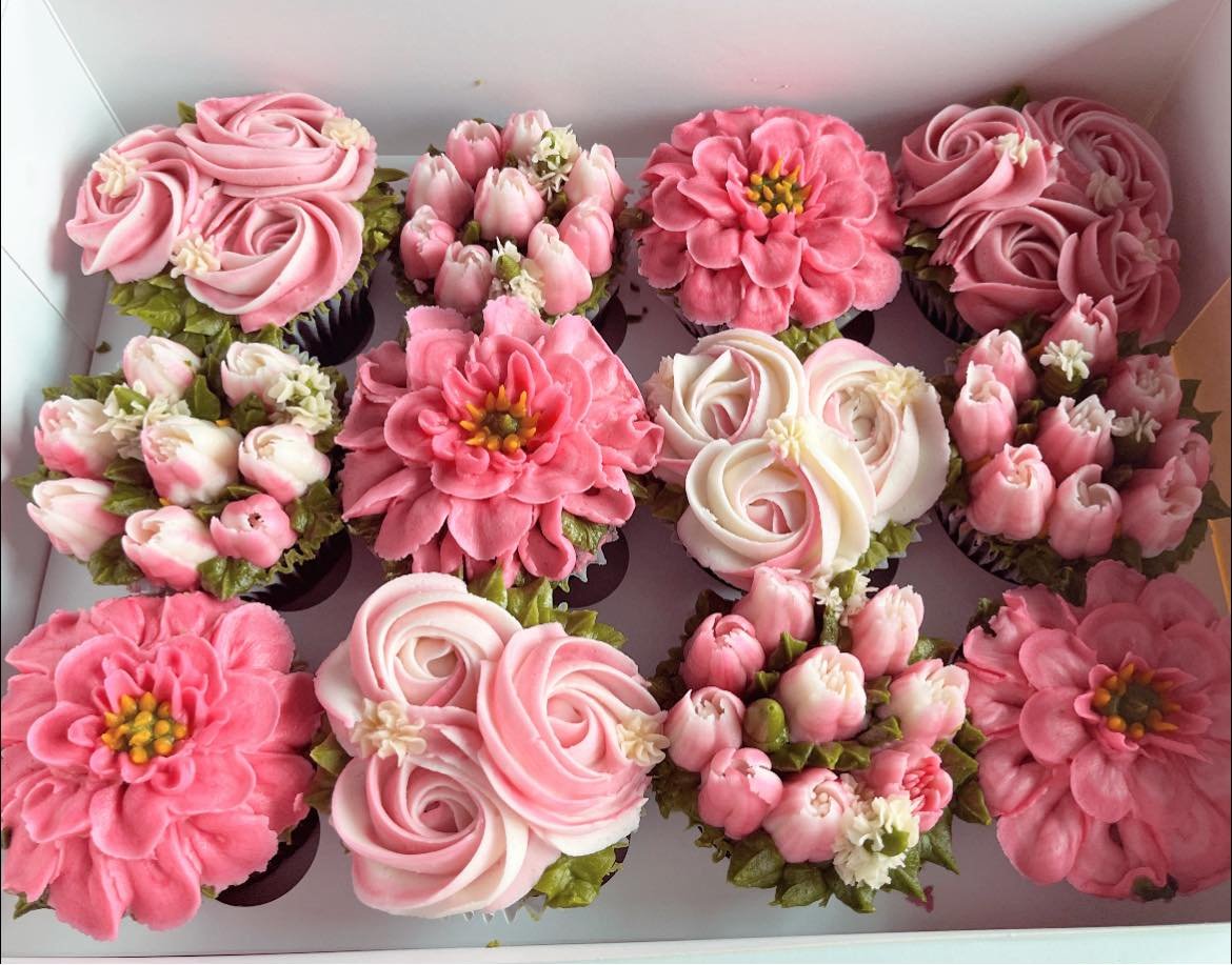 12 Count Floral Decorated Standard Cupcakes