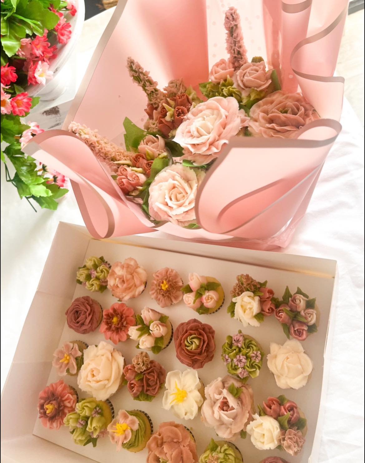 Buttercream floral display