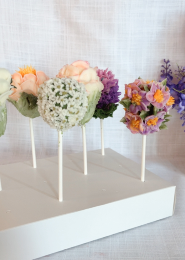 Bouqcake Pops